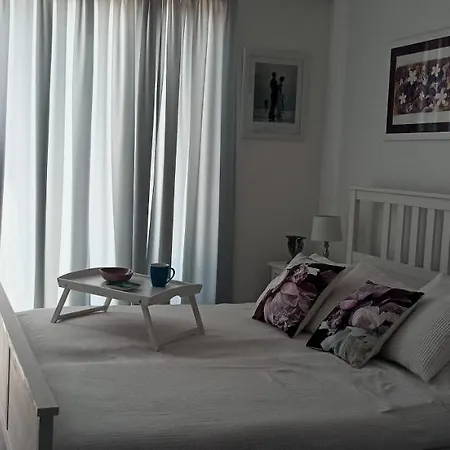 Petit Blanc Vizparti Premium Apartman Lejlighed